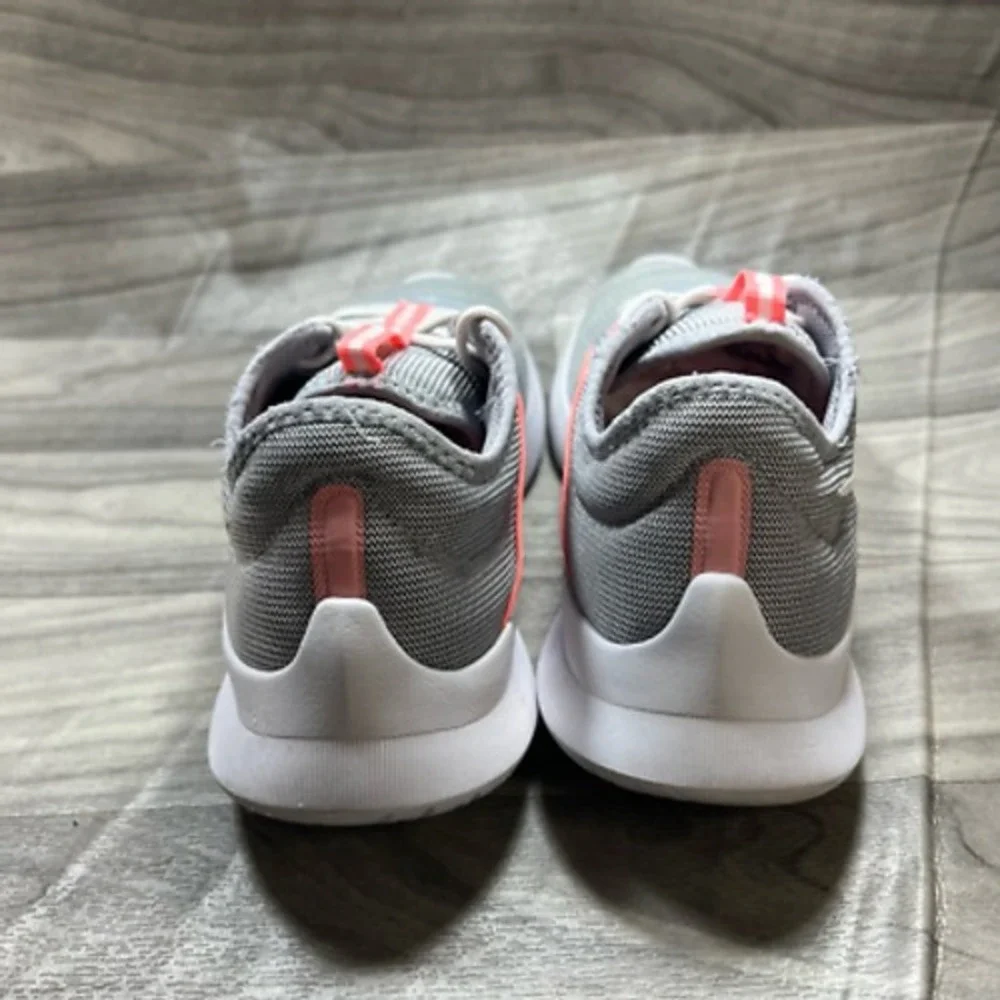 Nike Womens VTR Sneakers Gray Coral AT4345-005 Mesh Lace Up Cushioned Ribbon 11M